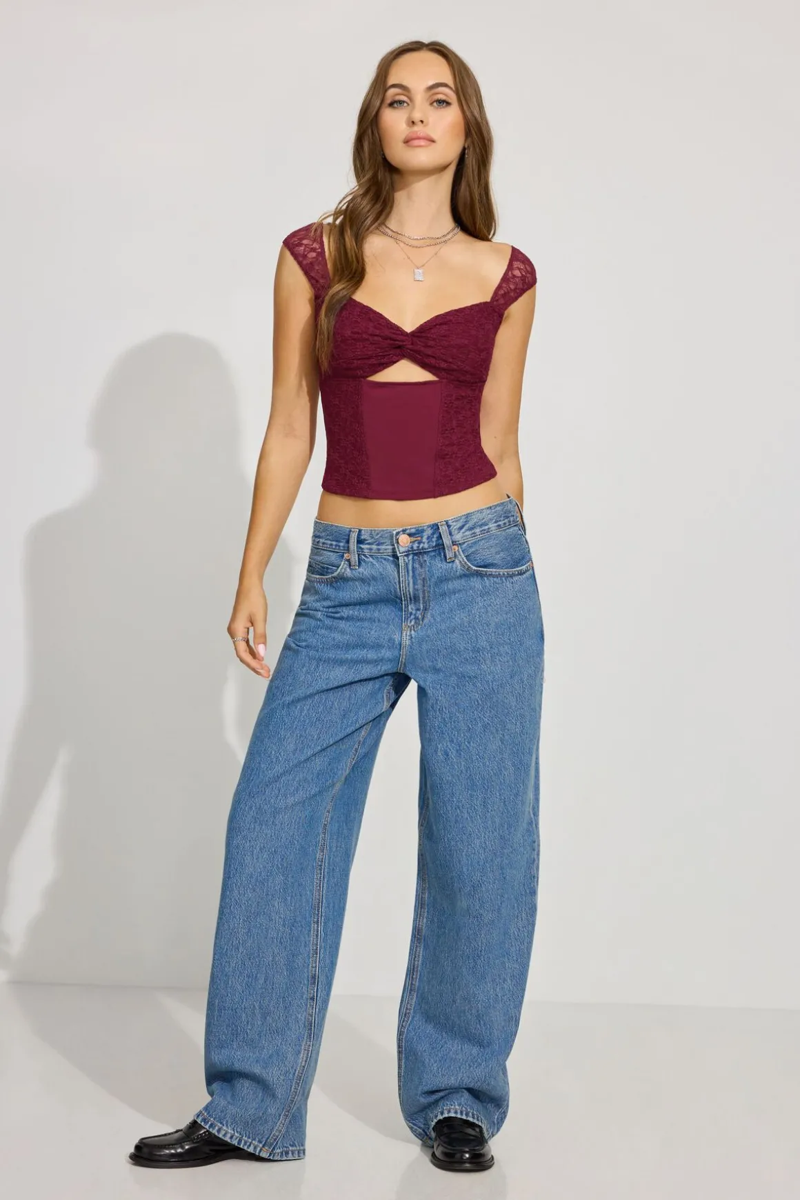 Online Low Rise Baggy Jeans Jeans