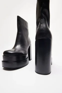 Cheap STEVE MADDEN - Cobra Platform Boot Shoes
